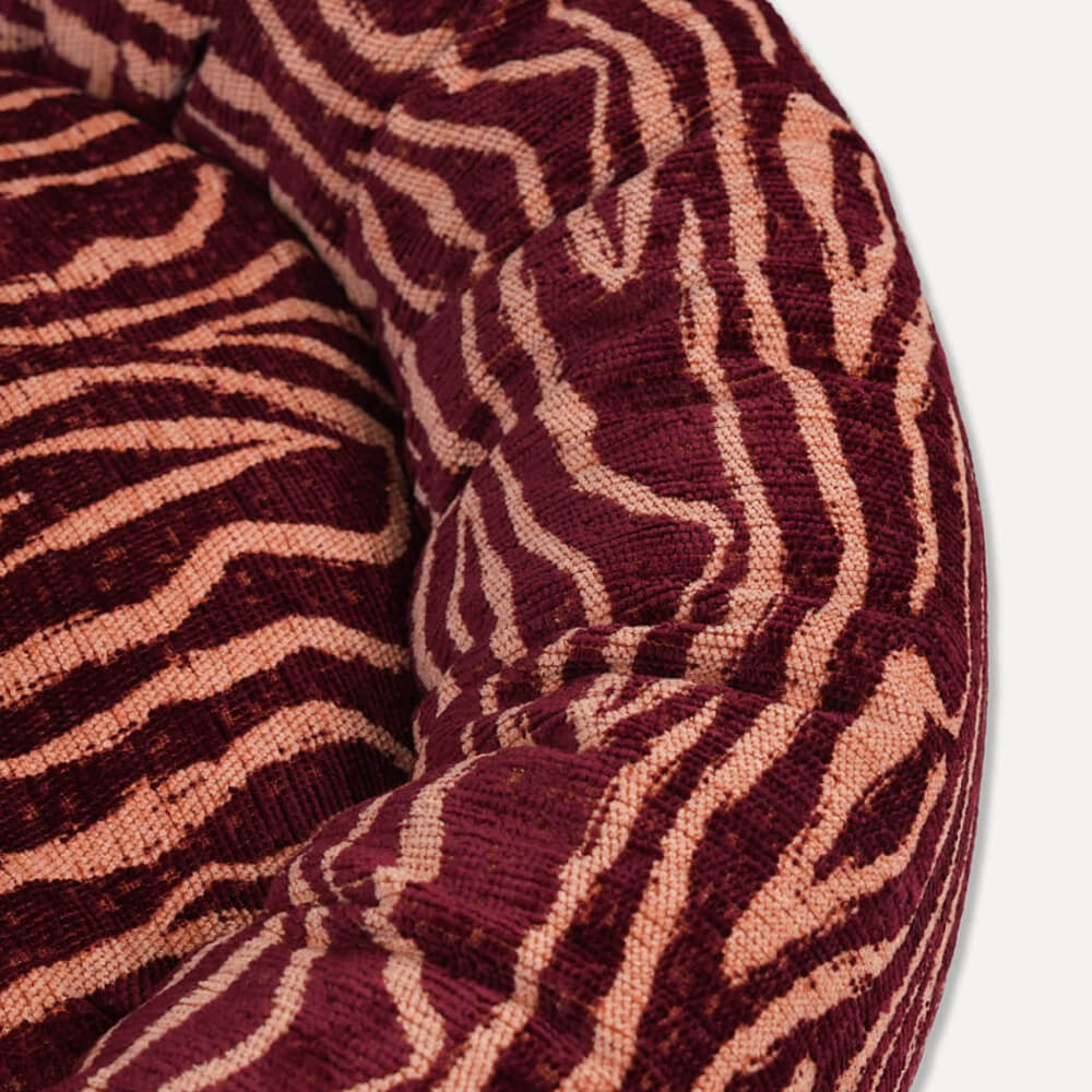 DOGGUO - Ethnic ronde hondenmand - Bordeaux/Peach