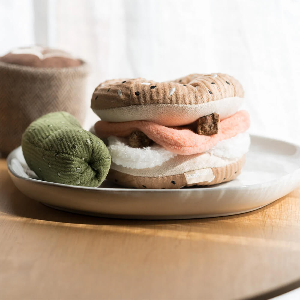 Lambwolf Collective - BAGEL + PICKLE (11,5 cm)