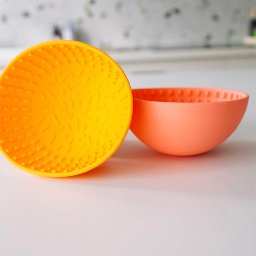 Babelle - Mini Wiggler Lick Bowl - Coral